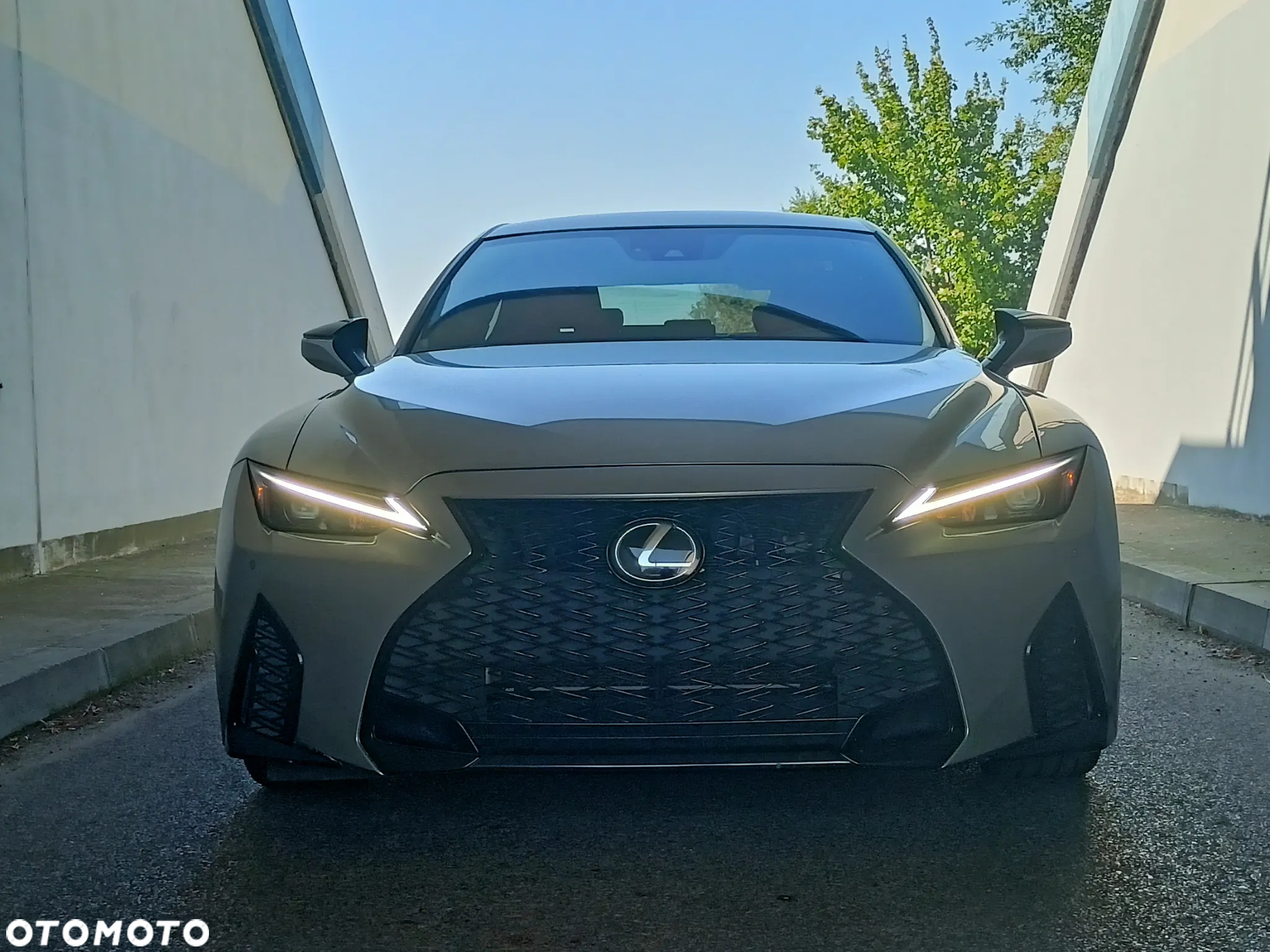 Lexus IS - 11