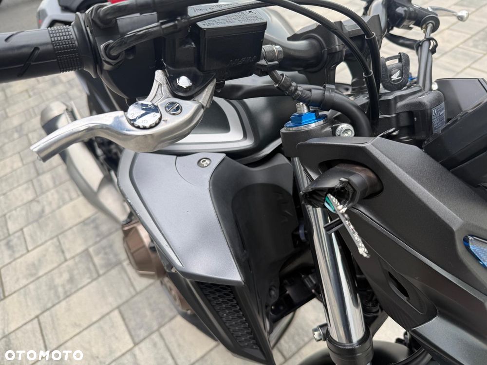Honda CB - 10