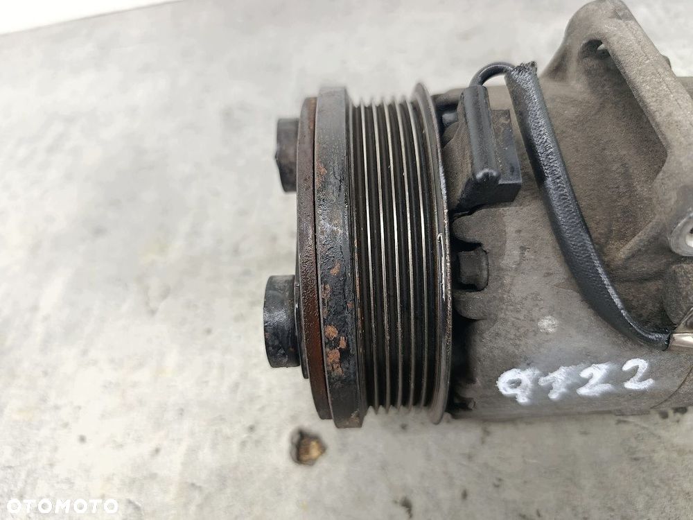 POMPA, SPRĘŻARKA KLIMATYZACJI FORD FOCUS II  1.8 TDCI - 6