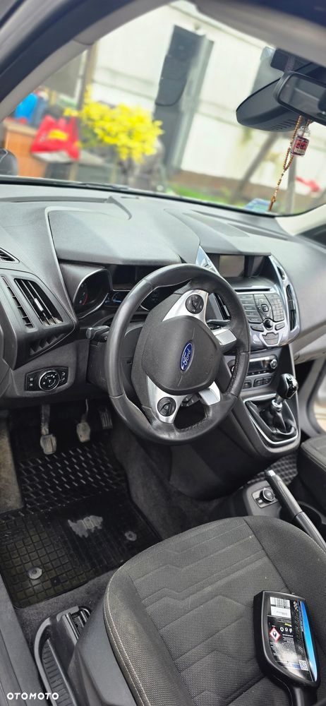 Ford Tourneo Connect - 8