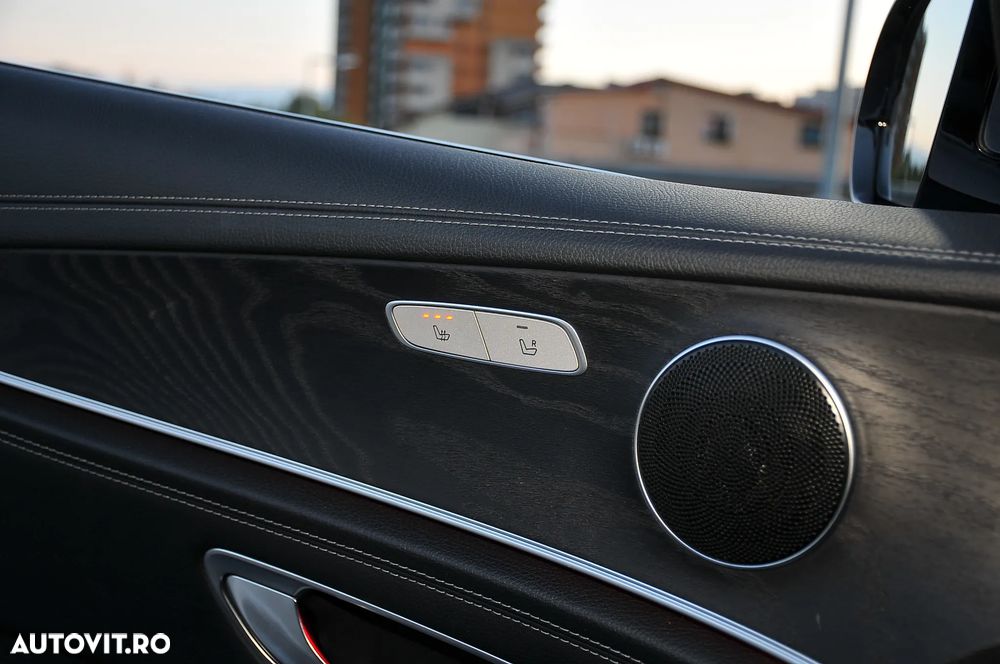 Mercedes-Benz E 220 d 4MATIC Aut. - 27