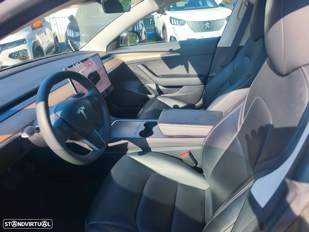 Tesla Model 3 RWD - 7