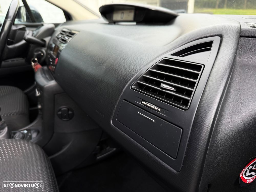 Citroën C4 1.6 HDi Exclusive - 16