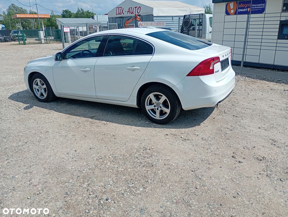 Volvo S60 D3 Geartronic Momentum - 12