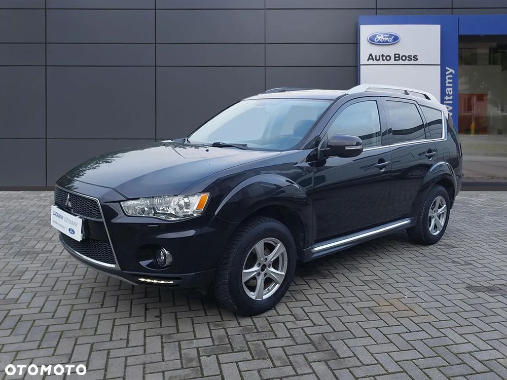 Mitsubishi Outlander 2.0 DID Instyle NAVI - 1