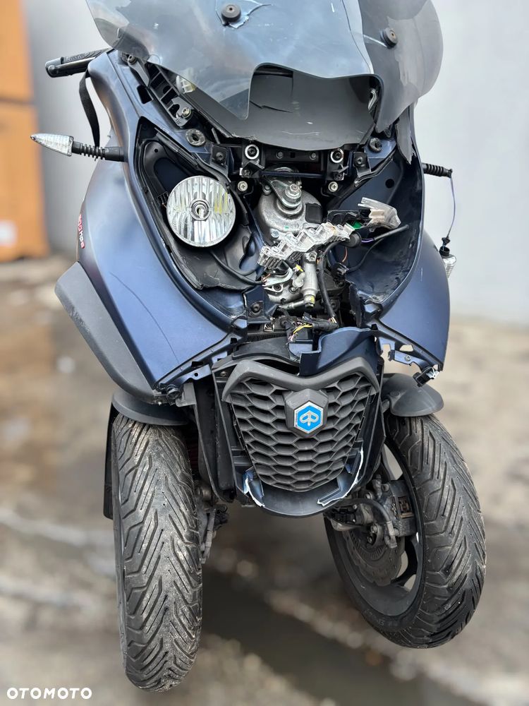 Piaggio MP-3 - 14