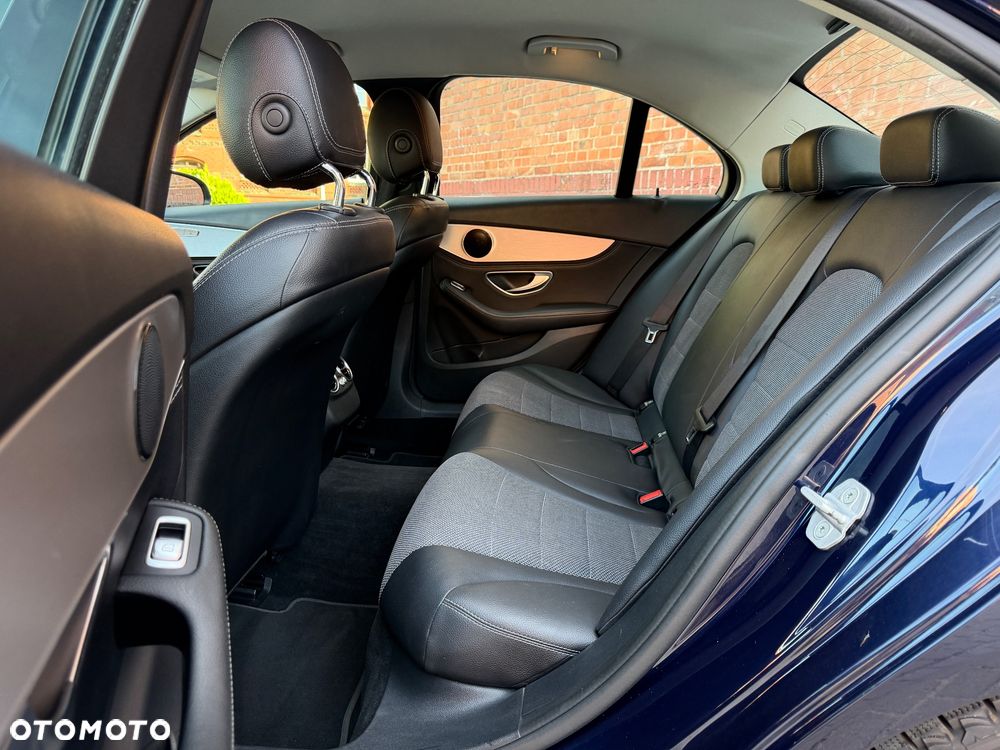 Mercedes-Benz Klasa C 200 (BlueTEC) d 7G-TRONIC Avantgarde - 31