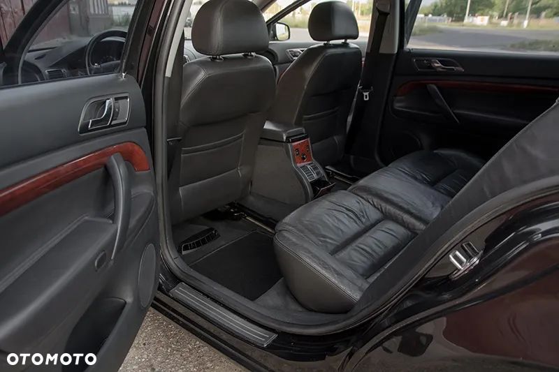 Skoda Superb 2.8 V6 Elegance - 35