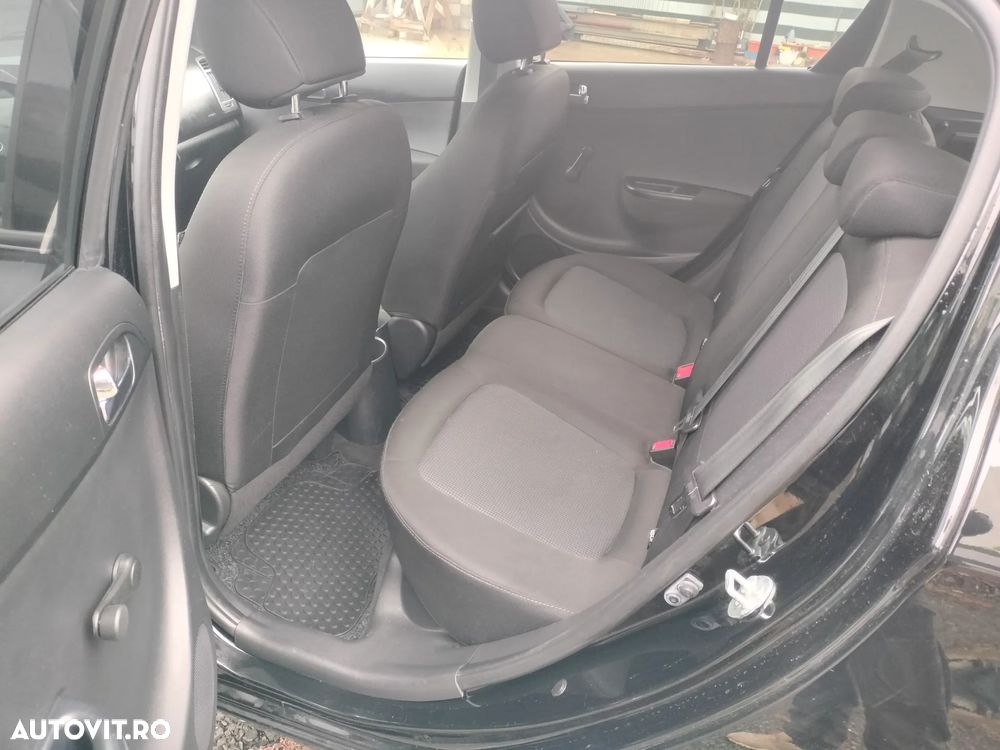Hyundai i20 - 16