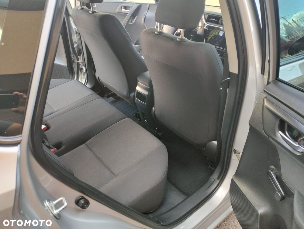 Toyota Auris 1.33 VVT-i Active - 12