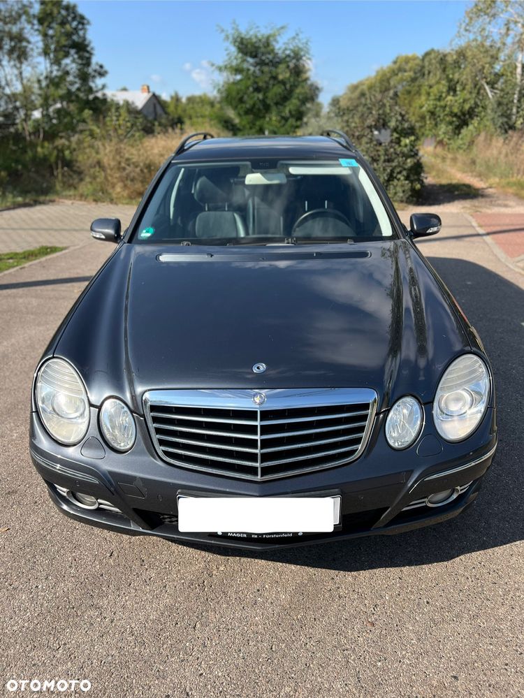 Mercedes-Benz Klasa E 200 CGI BlueEffICIENCY Avantgarde - 3