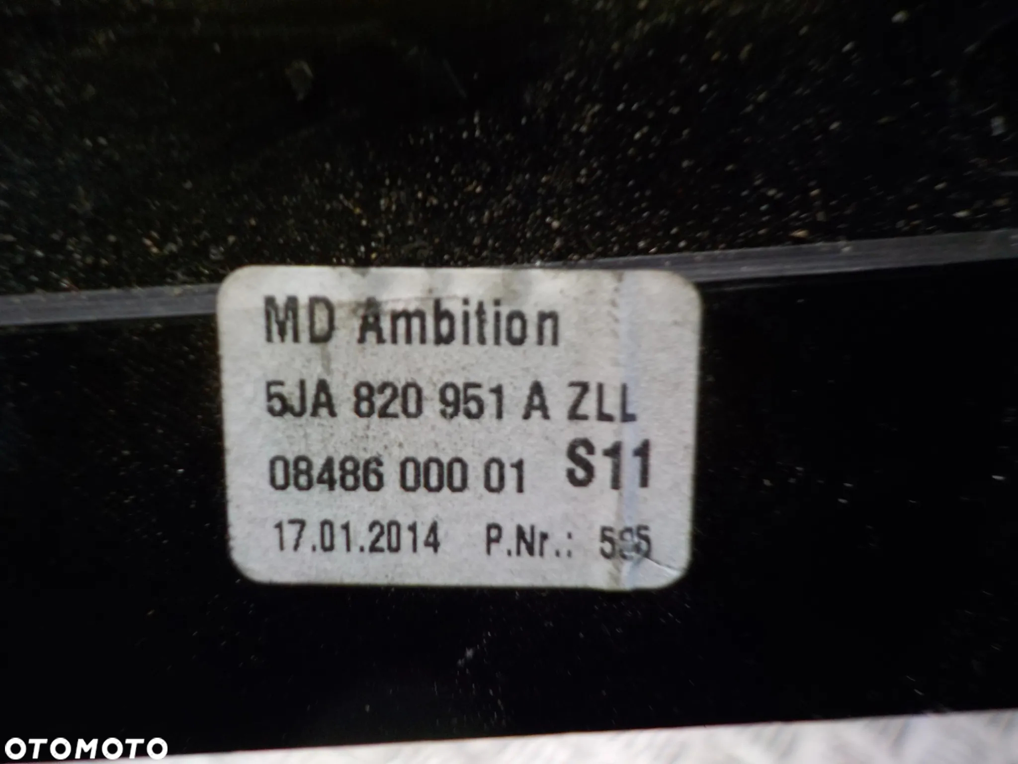 SKODA RAPID 1.6 TDI KRATKA NAWIEWU KONSOLI ŚRODKOWA 5JA820951A - 2
