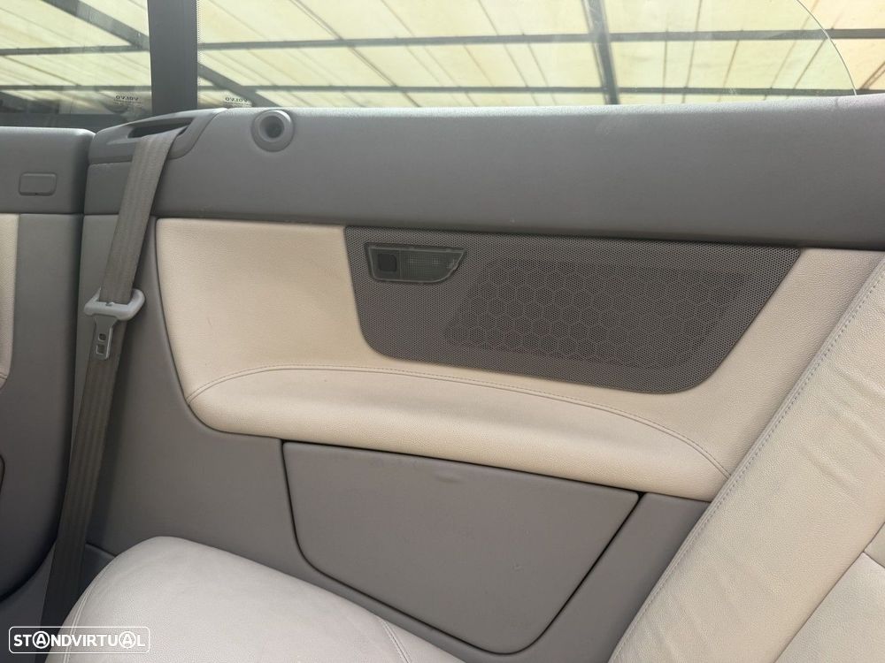 Volvo C70 2.0 D Momentum - 34