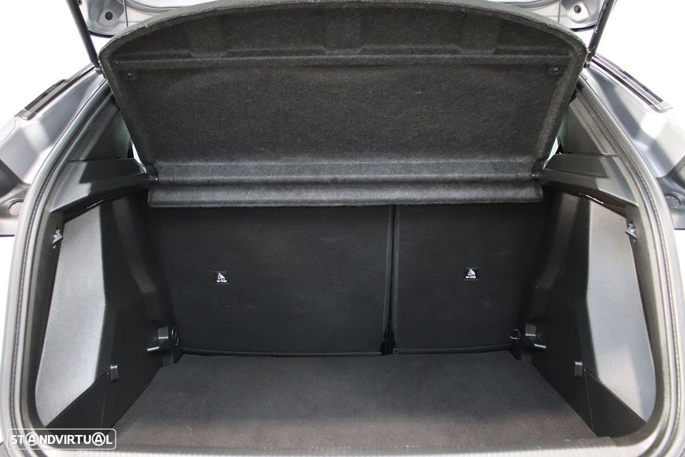 Peugeot 2008 1.2 PureTech Allure - 24