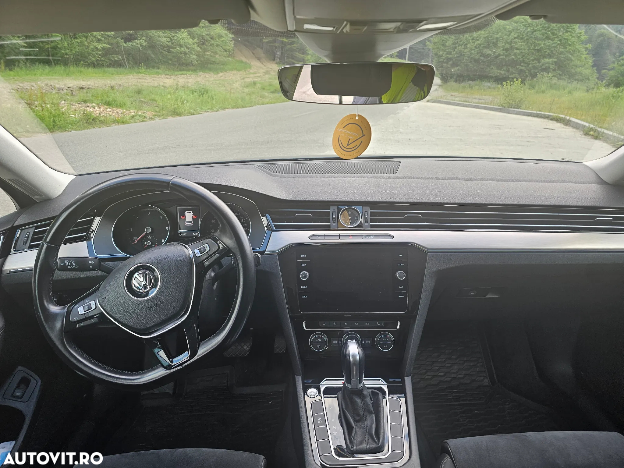 Volkswagen Passat Variant 2.0 TDI DSG 4Motion Highline - 8