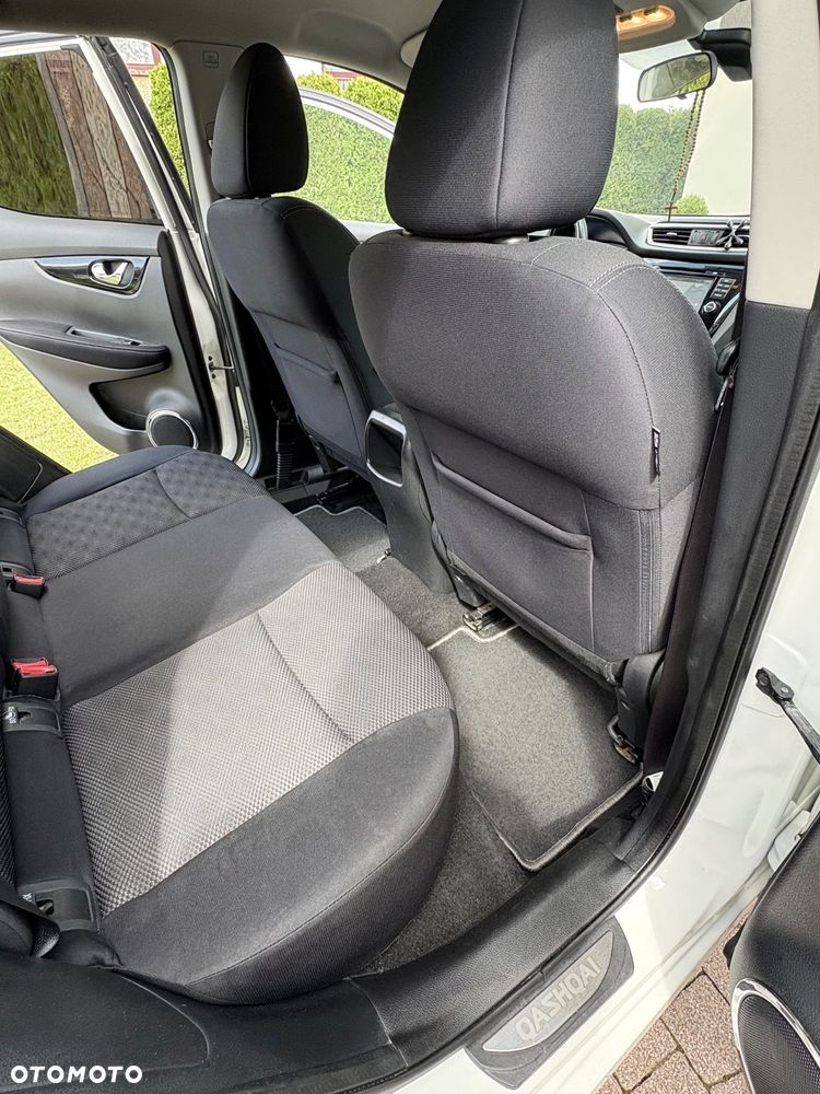 Nissan Qashqai 1.6 DCi 4x4 N-Connecta EU6 - 13