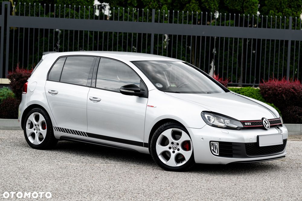 Volkswagen Golf 2.0 GTI - 3
