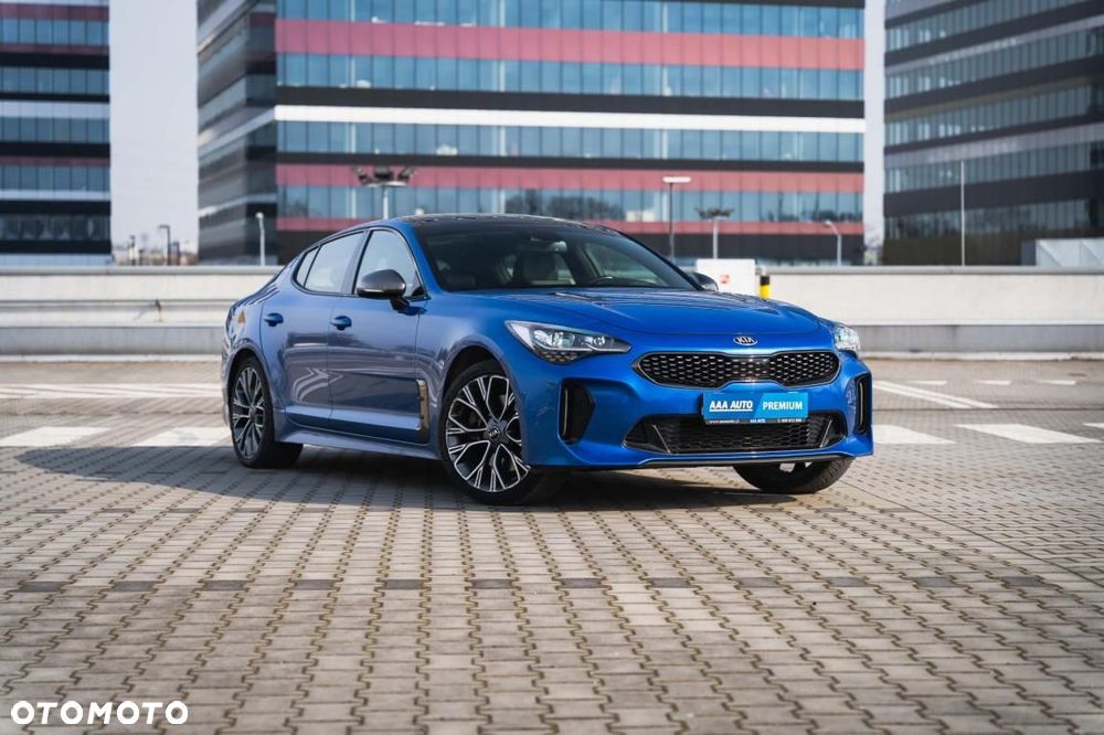 Kia Stinger - 3
