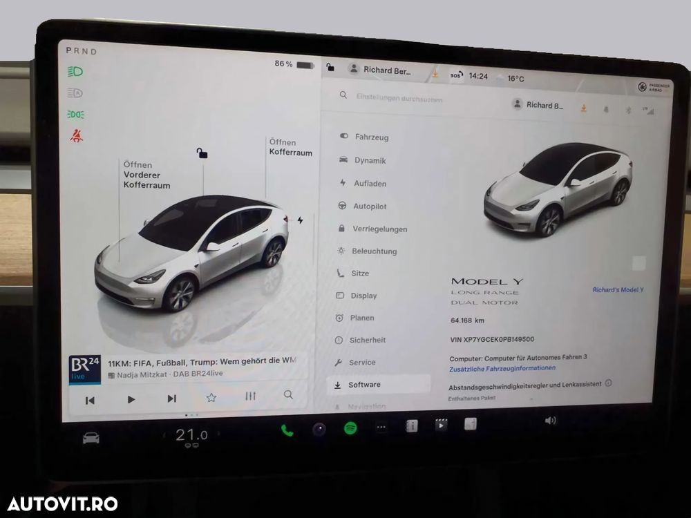 Tesla Model Y - 10