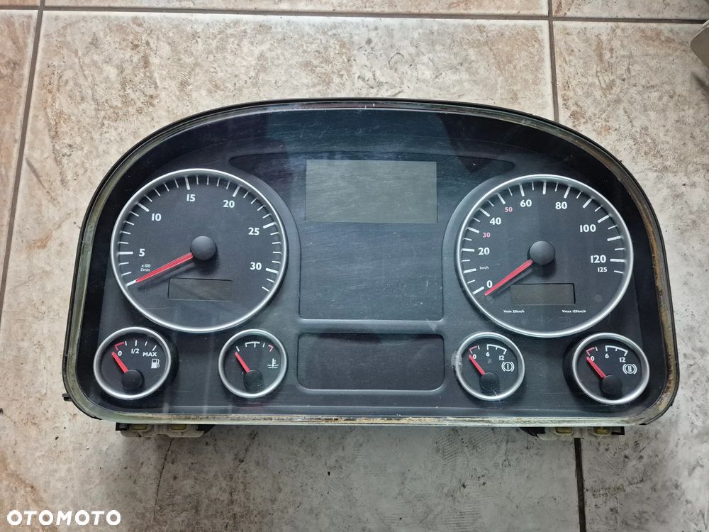 LICZNIK ZEGARY MAN TGX TGS TGL TGM EURO 5 81272026222 - 1