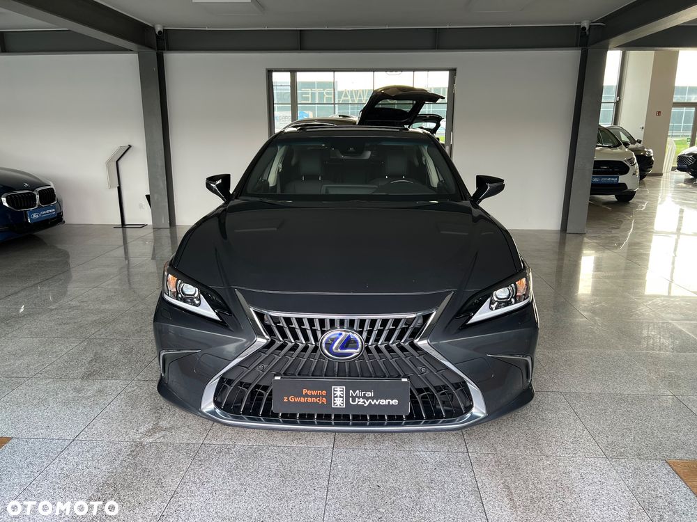 Lexus ES 300h Business Edition + - 5