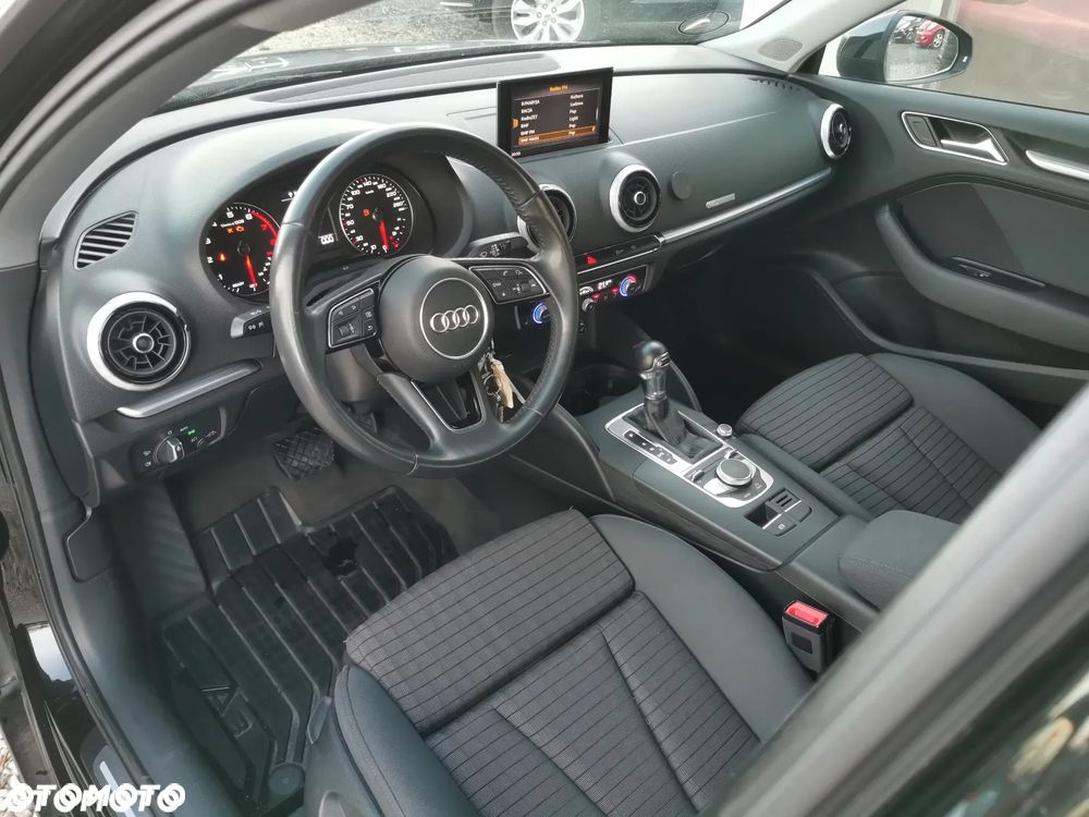 Audi A3 Sportback - 18