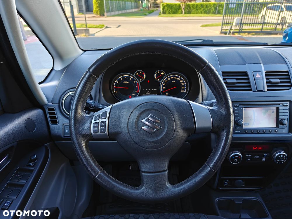 Suzuki SX4 1.6 VVT 4x2 Comfort - 23
