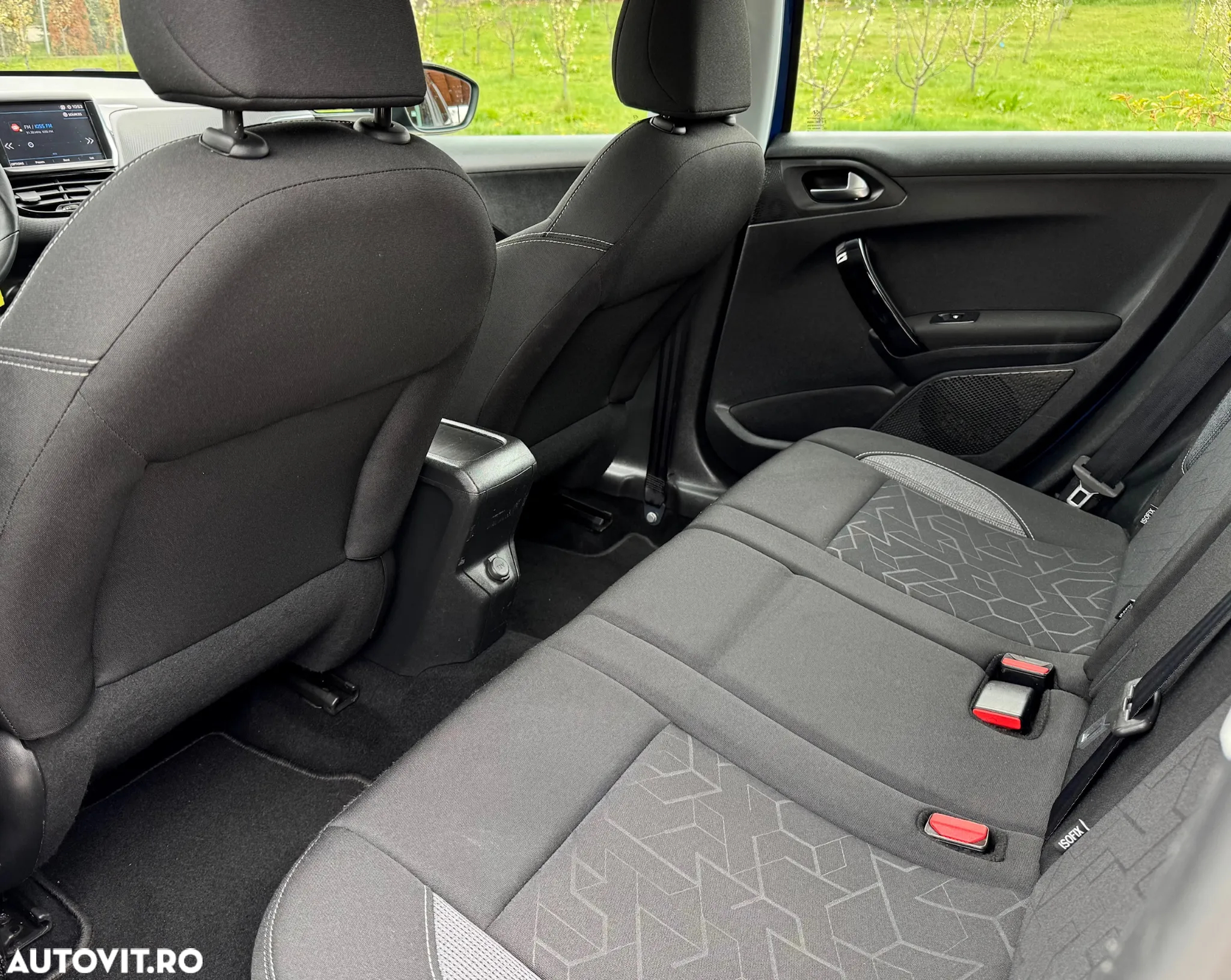 Peugeot 2008 1.5 BlueHDI FAP Allure - 16