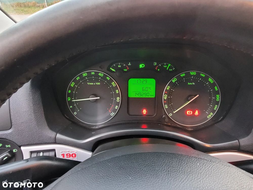 Skoda Octavia 2.0 FSI Ambiente - 30