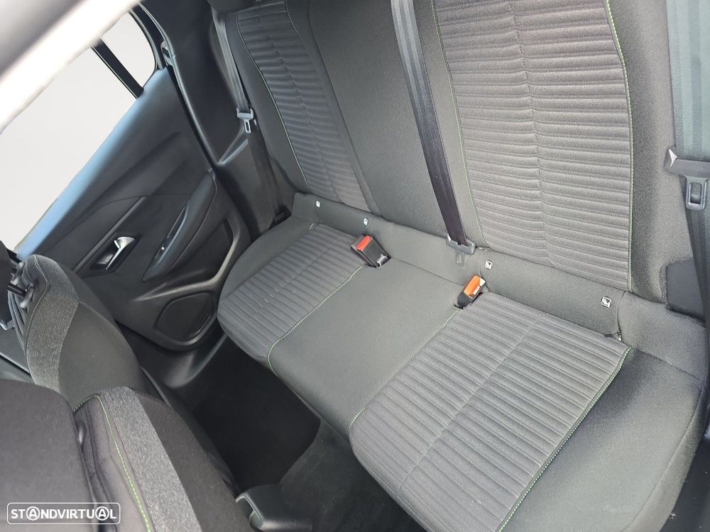 Peugeot 208 1.2 PureTech Active - 13