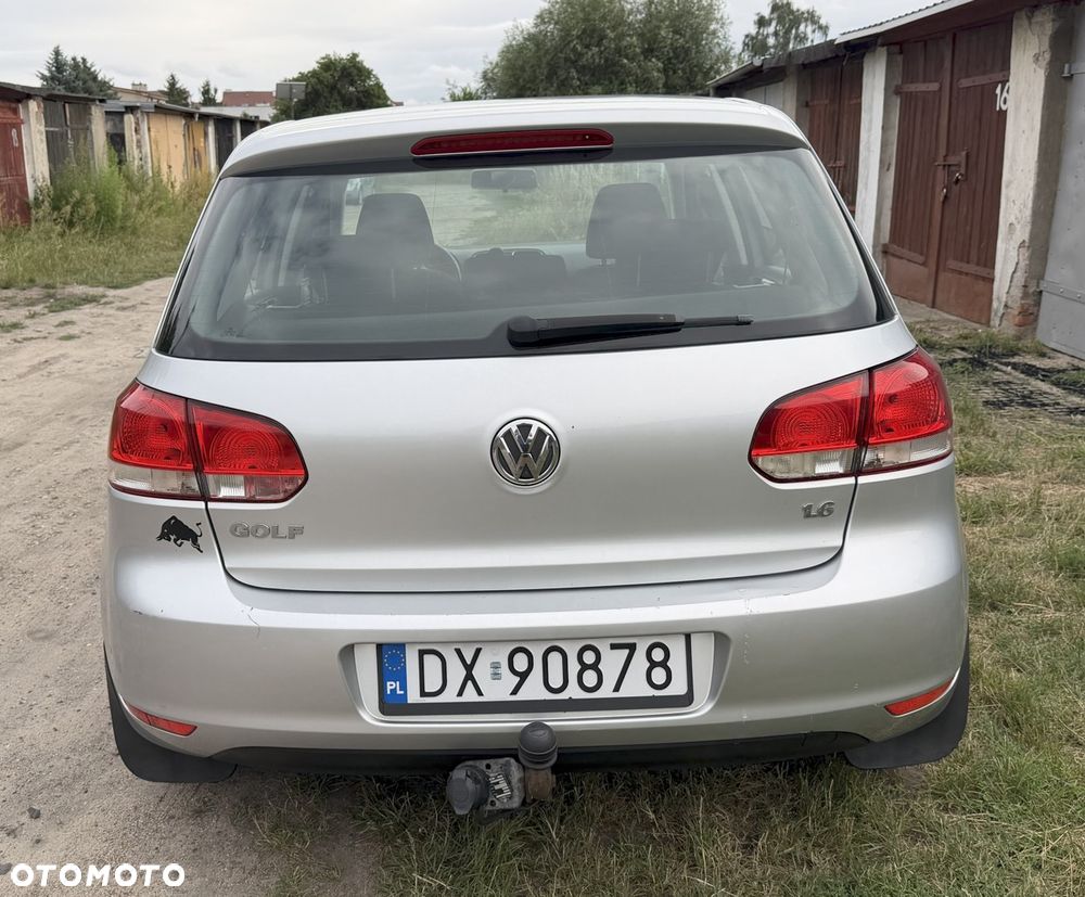 Volkswagen Golf 1.6 Comfortline - 6