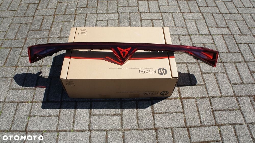BLENDA TYLNA KLAPA TYLNE LAMPY CUPRA LEON LIFT 5FA LED