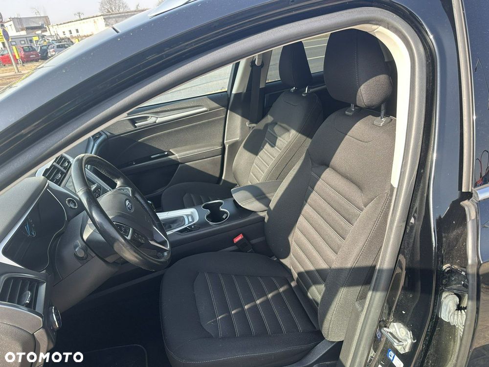 Ford Mondeo - 12