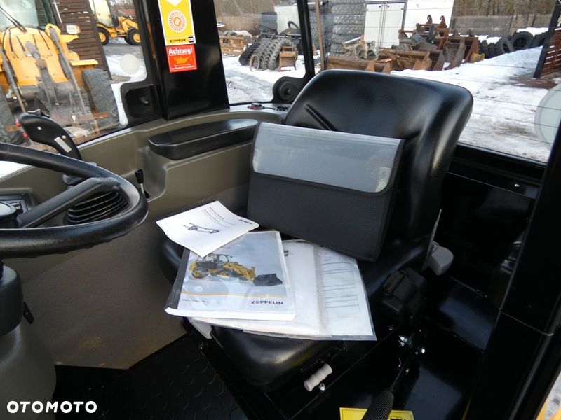 Zeppelin ZL25 ( Atlas AR320 ) 2024r / Powystawowa z Niemiec / Miniładowarka / - 11