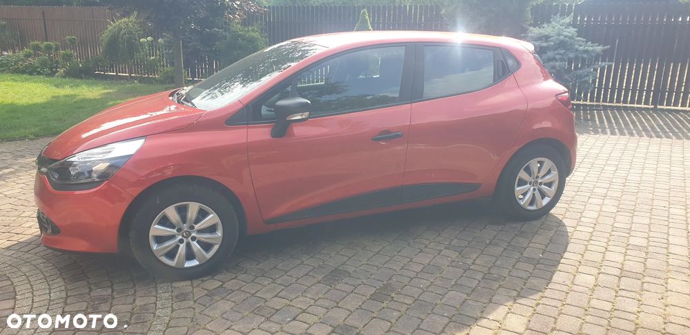Renault Clio 1.2 16V 75 Business - 10