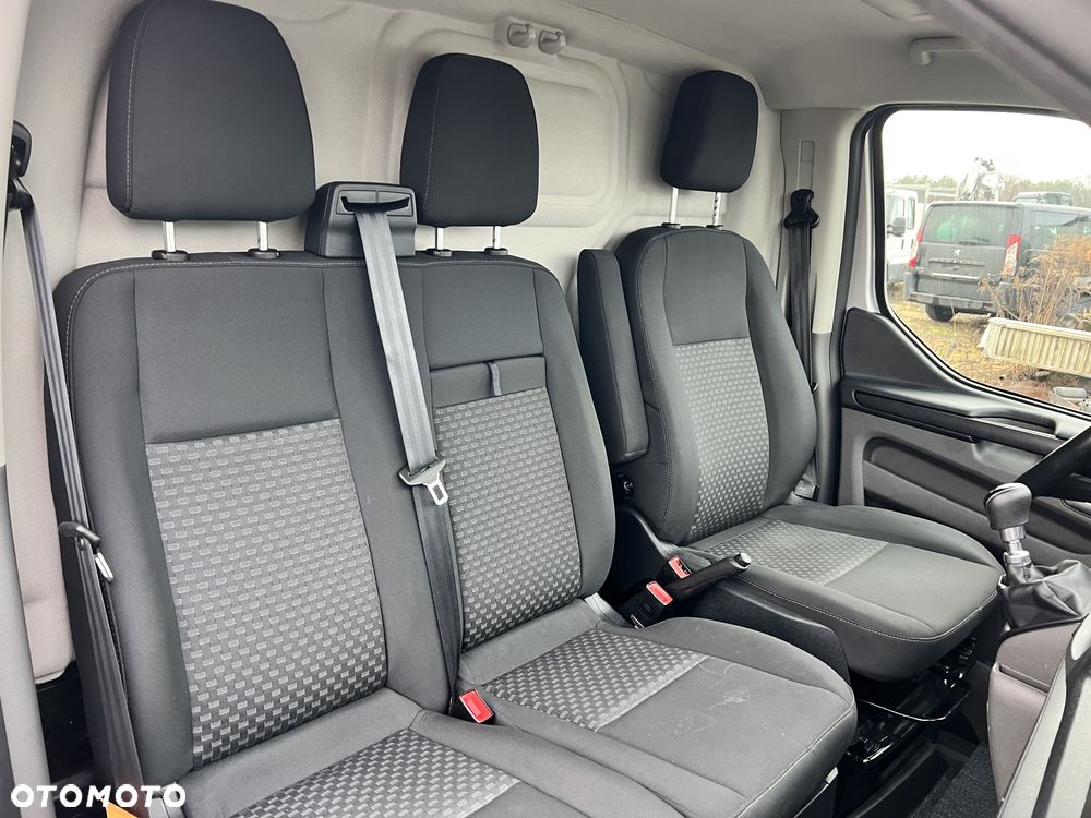 Ford Transit Custom - 9