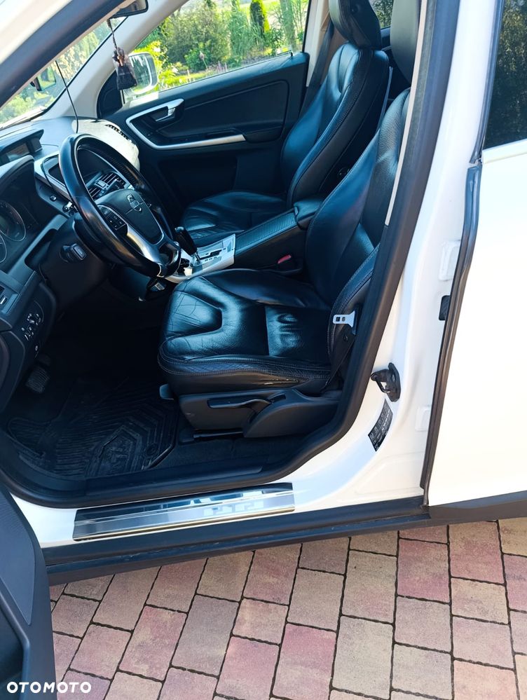 Volvo XC 60 2.4D AWD - 17