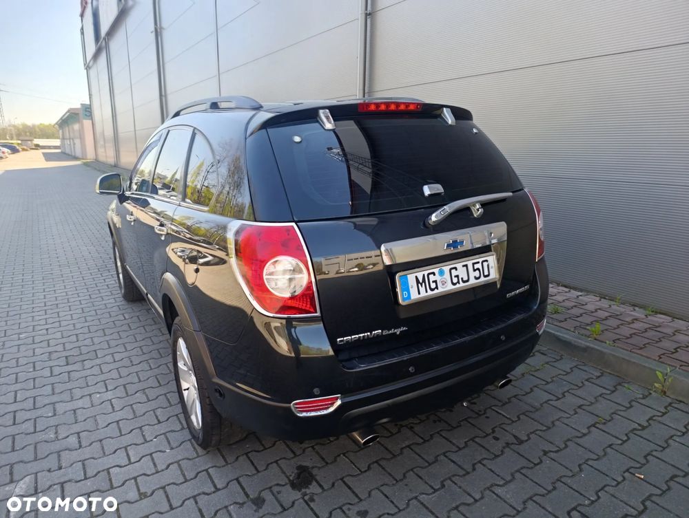 Chevrolet Captiva 2.4 2WD 7 Sitzer LS Family Edition - 23