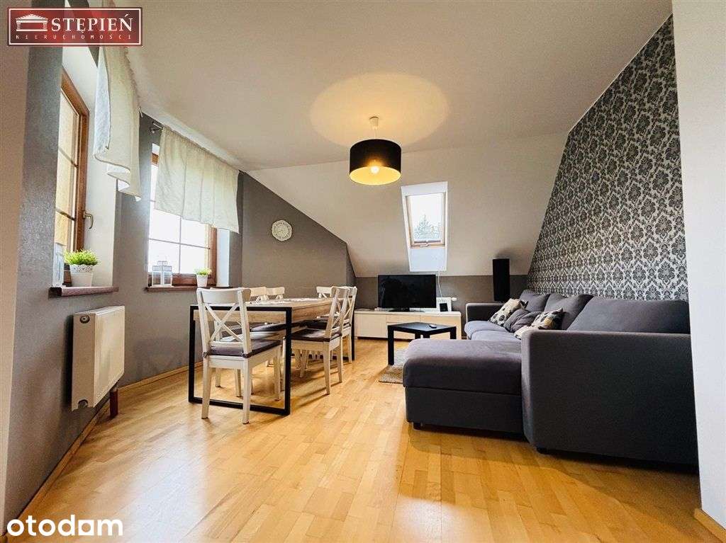 Apartament dwupoziomowy z widokiem na Karkonosze