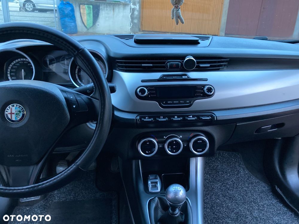 Alfa Romeo Giulietta - 16
