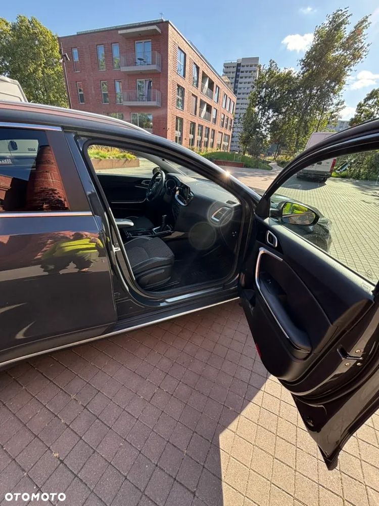 Kia XCeed 1.5 T-GDI L Business Line - 13