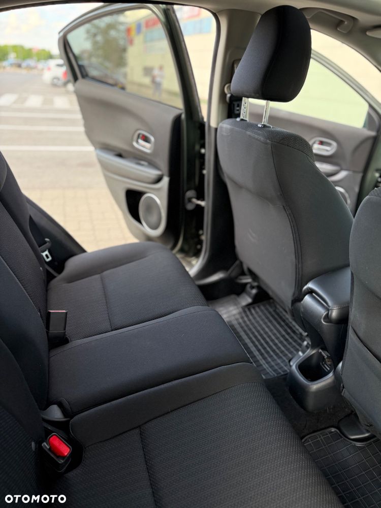 Honda HR-V 1.8 EX Sport Utility AWD CVT - 18