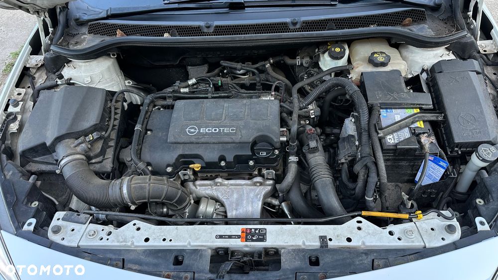 Opel Astra 1.4 Turbo Design Edition - 41