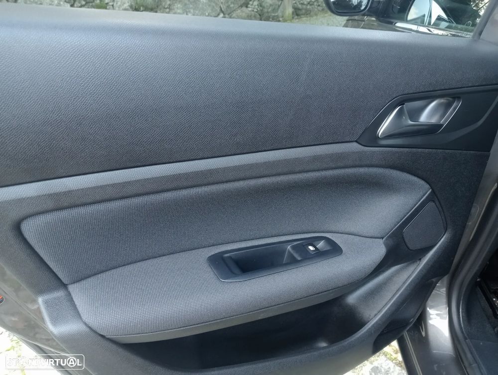 Peugeot 308 SW 1.2 PureTech Allure Pack - 25