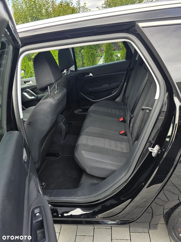 Peugeot 308 BlueHDi FAP 120 Stop&Start Winter Edition - 14