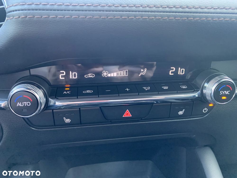 Mazda 3 2.0 mHEV Exclusive Line - 19