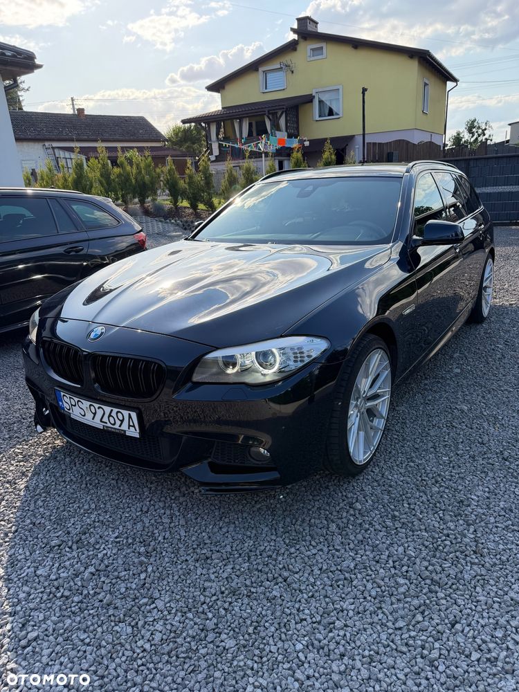 BMW Seria 5 525d xDrive - 2