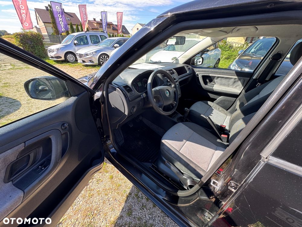 Skoda Fabia 1.2 HTP Fresh - 9