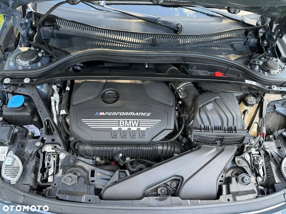 BMW Seria 2 M235i xDrive ColorVision Edition - 24