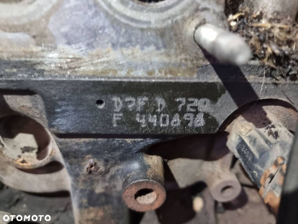 SILNIK SŁUPEK RENAULT CLIO II D7FD720 1.2 - 3